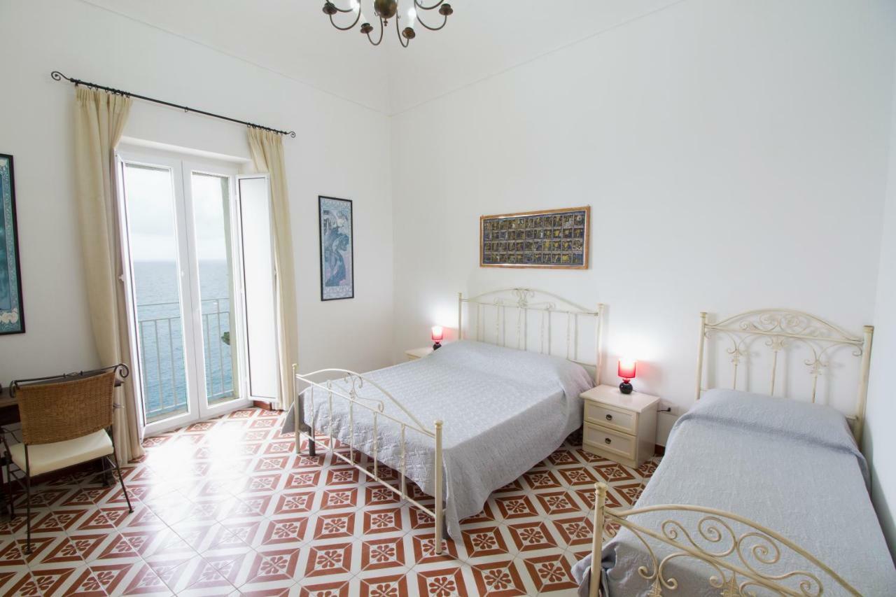 Isola Bella Sea-View Apartment Тропея Экстерьер фото
