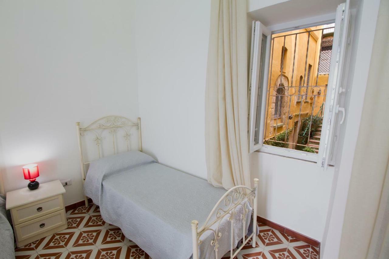 Isola Bella Sea-View Apartment Тропея Экстерьер фото